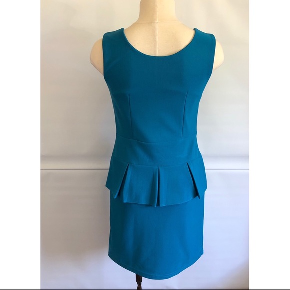 Petite friendly Peplum Dress Size: XS - Picture 2 of 8